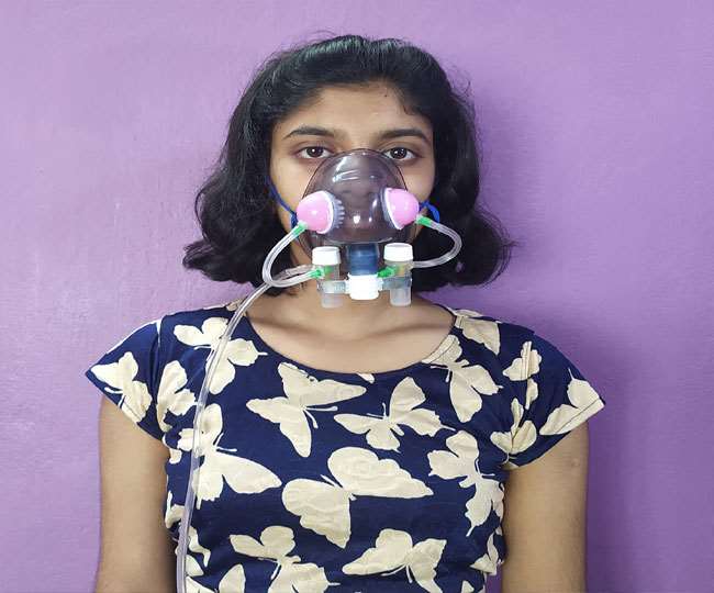 बंगाल की 12वीं कक्षा की छात्रा ने बनाया कोरोना वायरस को मारने वाला मास्क, Google ने भी की जमकर तारीफ, जानें खासियत बंगाल की 12वीं कक्षा की छात्रा ने बनाया कोरोना वायरस को मारने वाला मास्क, Google ने भी की जमकर तारीफ, जानें खासियत