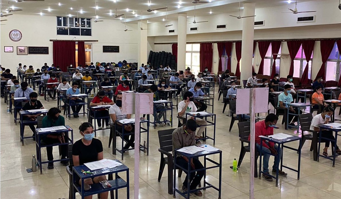 157 छात्रों ने सी.एम.एस. में दी सैट परीक्षा
