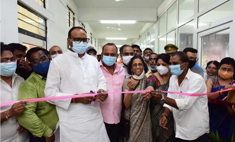 टीकाकरण कैम्पों में सहयोग कर जनहित का कार्य कर रहा है CMS - श्री बृजेश पाठक मंत्री, उ.प्र. टीकाकरण कैम्पों में सहयोग कर जनहित का कार्य कर रहा है CMS - श्री बृजेश पाठक मंत्री, उ.प्र.