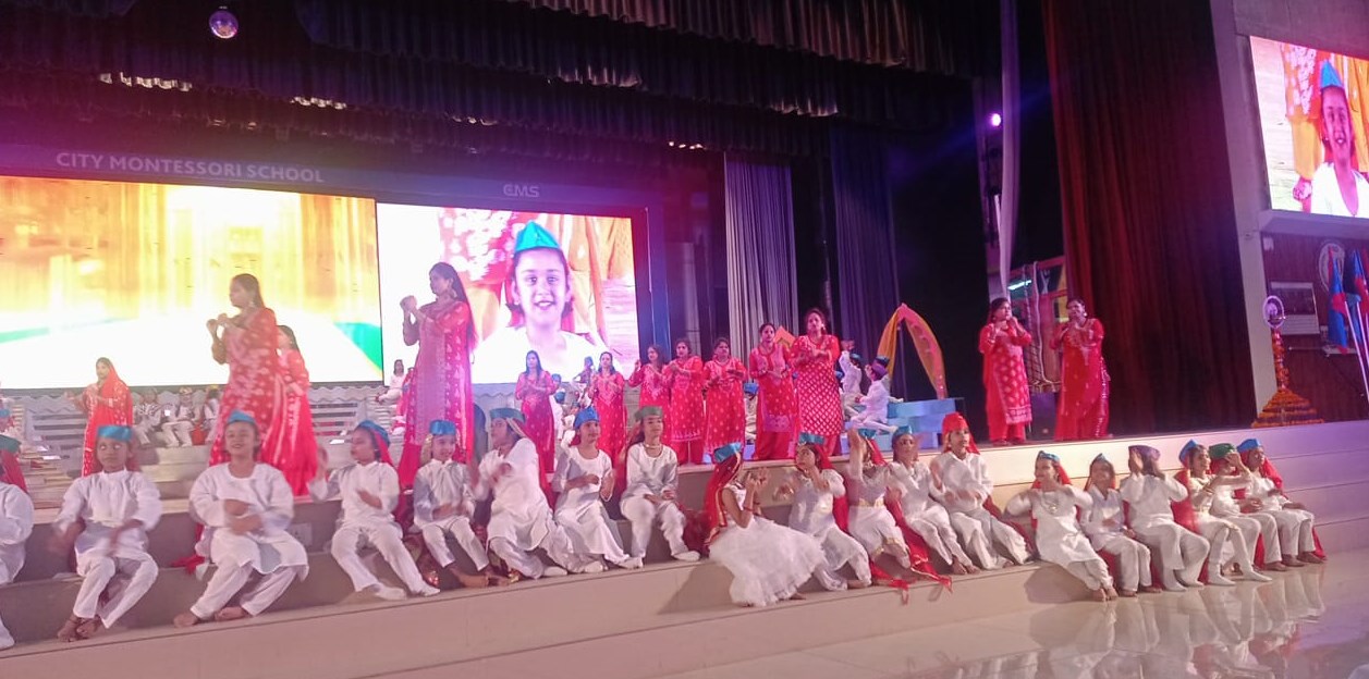 ‘डिवाइन कान्फ्रेन्स’ में छात्रों ने दिया एकता व शान्ति का संदेश ‘डिवाइन कान्फ्रेन्स’ में छात्रों ने दिया एकता व शान्ति का संदेश
