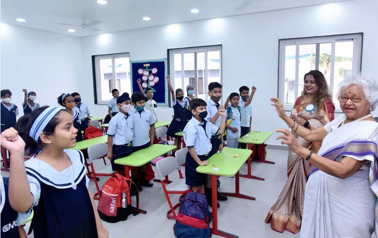 गोल्फ सिटी स्थित सी.एम.एस. के नये कैम्पस का हुआ भव्य उद्घाटन गोल्फ सिटी स्थित सी.एम.एस. के नये कैम्पस का हुआ भव्य उद्घाटन