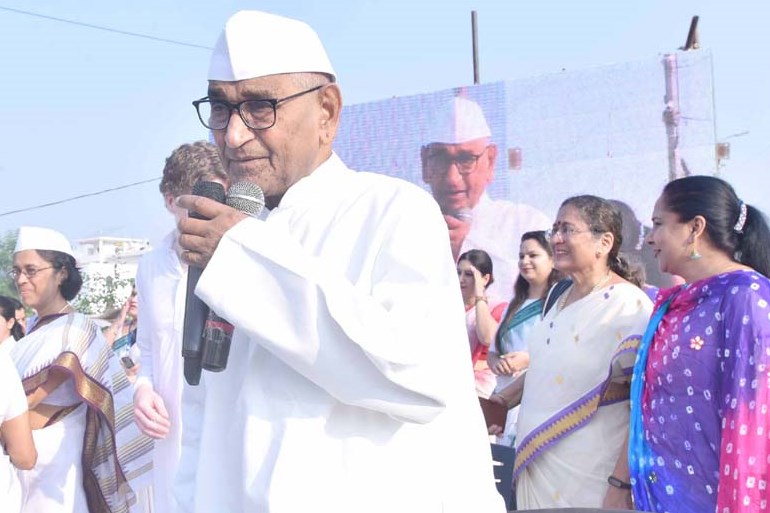 गाँधी जयन्ती की पूर्व संध्या पर सी.एम.एस. द्वारा शिक्षात्मक-साँस्कृतिक कार्यक्रमों का भव्य आयोजन गाँधी जयन्ती की पूर्व संध्या पर सी.एम.एस. द्वारा शिक्षात्मक-साँस्कृतिक कार्यक्रमों का भव्य आयोजन