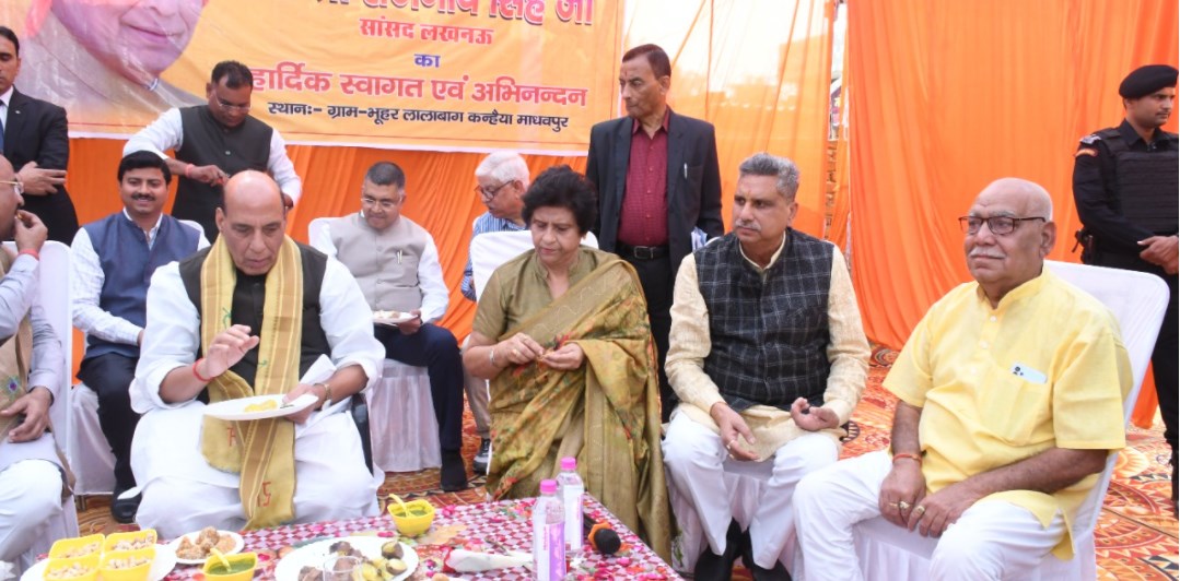 रक्षामंत्री ने पश्चिम विधान सभा 171, कन्हैया माधवपुर द्वितीय चौपाल में जन समस्याओं को जाना रक्षामंत्री ने पश्चिम विधान सभा 171, कन्हैया माधवपुर द्वितीय चौपाल में जन समस्याओं को जाना