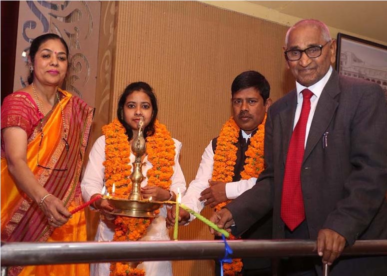 ‘डिवाइन एजुकेशन’ से ही बच्चों का सर्वांगीण विकास हो सकता है- डा. जगदीश गाँधी, ‘डिवाइन एजुकेशन’ से ही बच्चों का सर्वांगीण विकास हो सकता है- डा. जगदीश गाँधी,