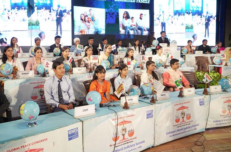 डिवाइन कान्फ्रेन्स में छात्रों ने बिखेरा सर्वधर्म समभाव का आलोक डिवाइन कान्फ्रेन्स में छात्रों ने बिखेरा सर्वधर्म समभाव का आलोक