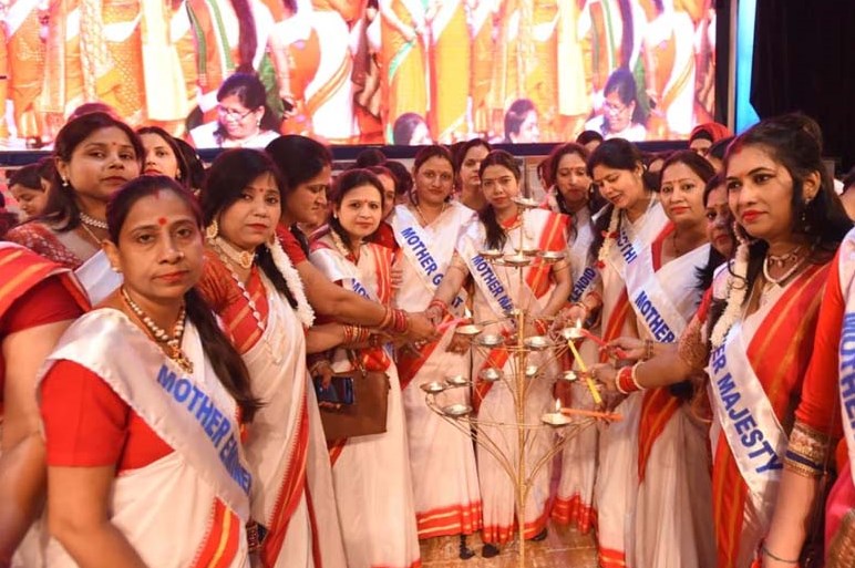 मातायें बच्चों के भविष्य निर्माण में सक्षम- डा. भारती गाँधी, संस्थापिका-निदेशिका, सी.एम.एस. मातायें बच्चों के भविष्य निर्माण में सक्षम- डा. भारती गाँधी, संस्थापिका-निदेशिका, सी.एम.एस.