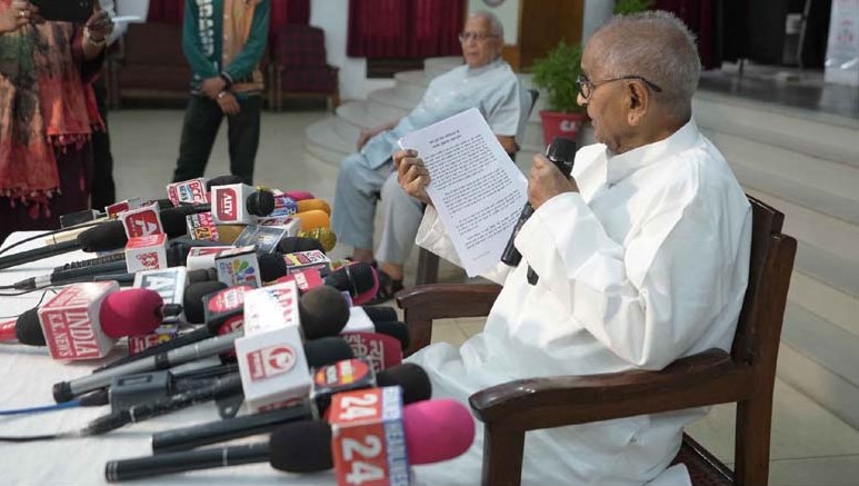 श्री योगी आदित्यनाथ का लोक कल्याण का संकल्प ही उनकी असली ताकत है- डा. जगदीश गाँधी श्री योगी आदित्यनाथ का लोक कल्याण का संकल्प ही उनकी असली ताकत है- डा. जगदीश गाँधी