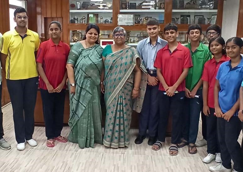 तैराकी प्रतियोगिता में सी.एम.एस. छात्रों ने जीते 31 पदक तैराकी प्रतियोगिता में सी.एम.एस. छात्रों ने जीते 31 पदक