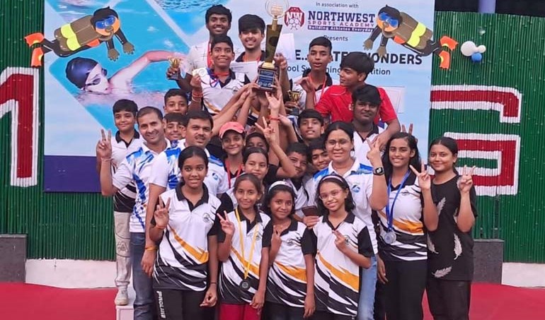 तैराकी प्रतियोगिता में सी.एम.एस. राजेन्द्र नगर ने जीती ओवरऑल चैम्पियनशिप