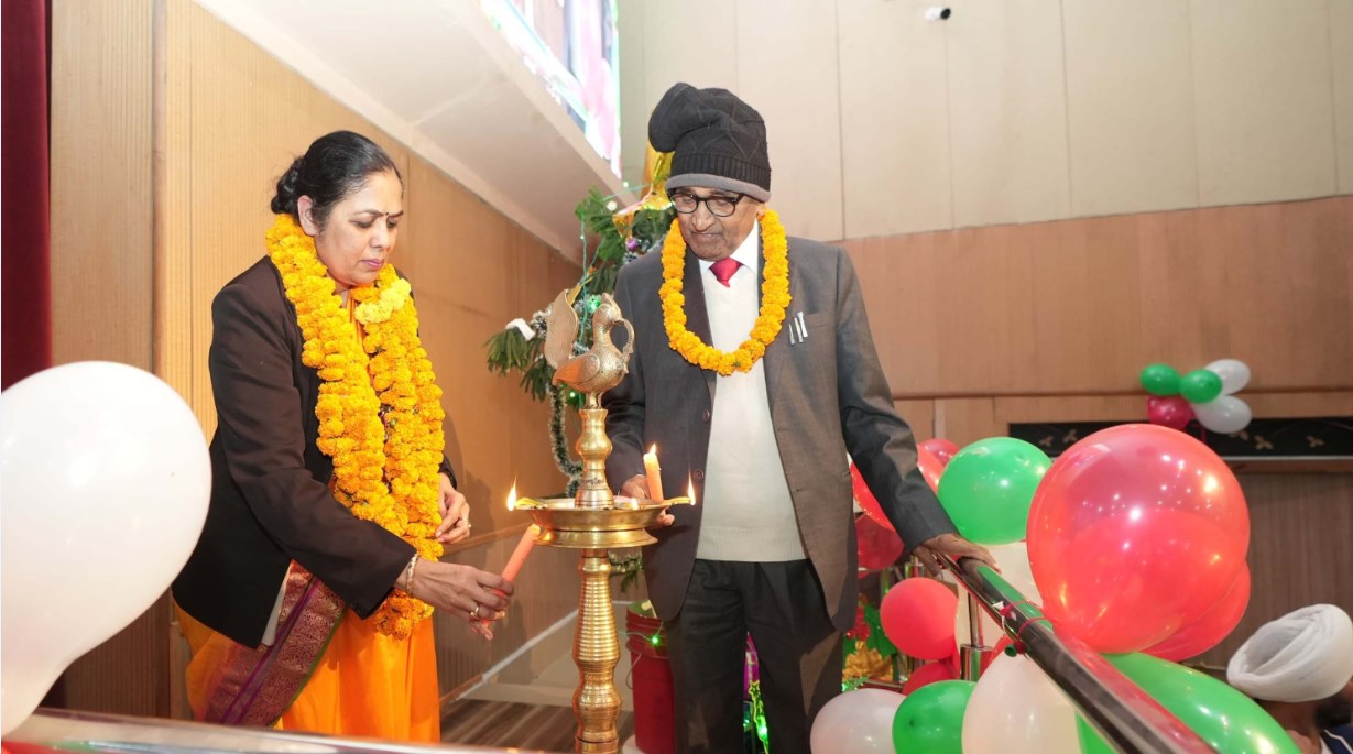 सिटी मोन्टेसरी स्कूल, महानगर कैम्पस द्वारा ‘एनुअल पैरेन्ट्स एण्ड ग्रेण्डपैरेन्ट्स डे समारोह’ का आयोज सिटी मोन्टेसरी स्कूल, महानगर कैम्पस द्वारा ‘एनुअल पैरेन्ट्स एण्ड ग्रेण्डपैरेन्ट्स डे समारोह’ का आयोज