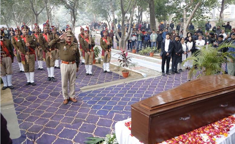 बहाई समाधि स्थल में राजकीय सम्मान से हुआ  डा. जगदीश गाँधी का अन्तिम संस्कार