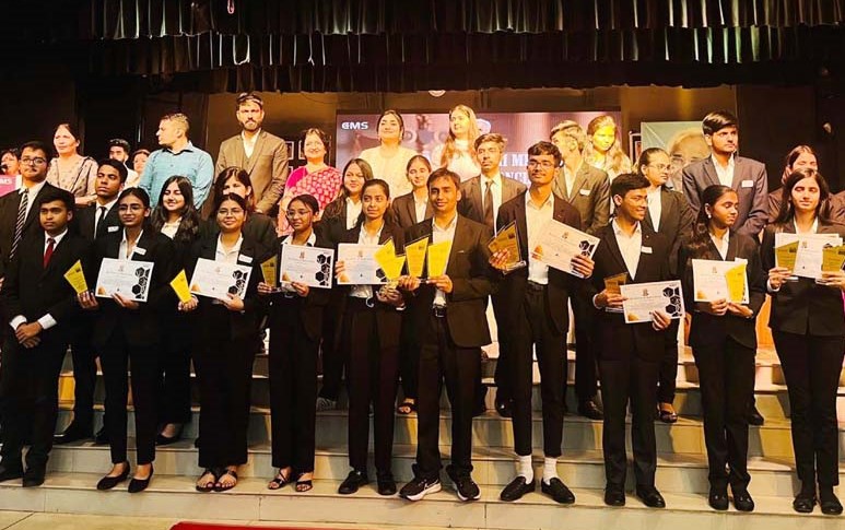 दो-दिवसीय ‘डा. जगदीश गाँधी मेमोरियल मूट कोर्ट कान्क्लेव का भव्य समापन दो-दिवसीय ‘डा. जगदीश गाँधी मेमोरियल मूट कोर्ट कान्क्लेव का भव्य समापन