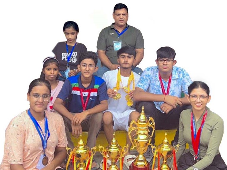 तैराकी प्रतियोगिता में सी.एम.एस. छात्रों ने 5 गोल्ड मेडल समेत 16 पदक जीते तैराकी प्रतियोगिता में सी.एम.एस. छात्रों ने 5 गोल्ड मेडल समेत 16 पदक जीते