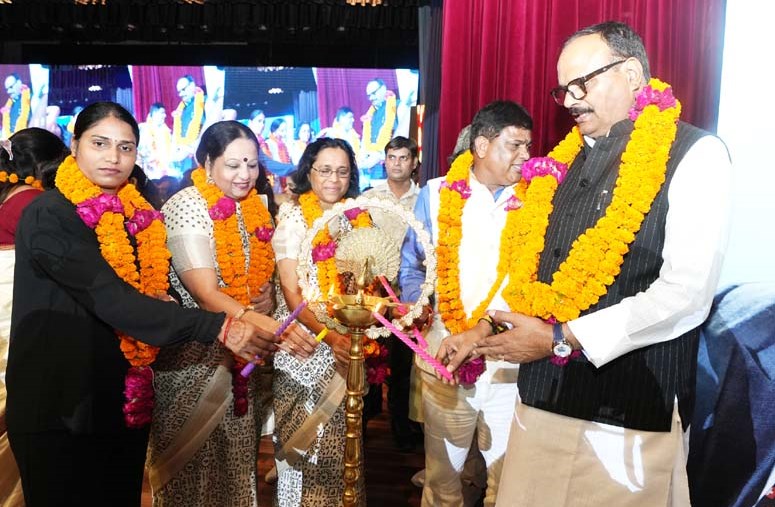 उप-मुख्यमंत्री श्री ब्रजेश पाठक ने किया अन्तर्राष्ट्रीय कम्प्यूटर ओलम्पियाड का उद्घाटन