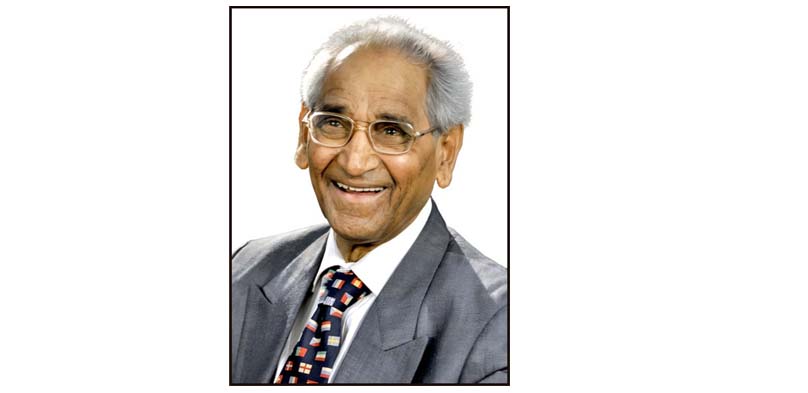 स्व. डा. जगदीश गाँधी जयन्ती की पूर्व संध्या पर ने अर्पित की हार्दिक श्रद्धान्जलि स्व. डा. जगदीश गाँधी जयन्ती की पूर्व संध्या पर ने अर्पित की हार्दिक श्रद्धान्जलि