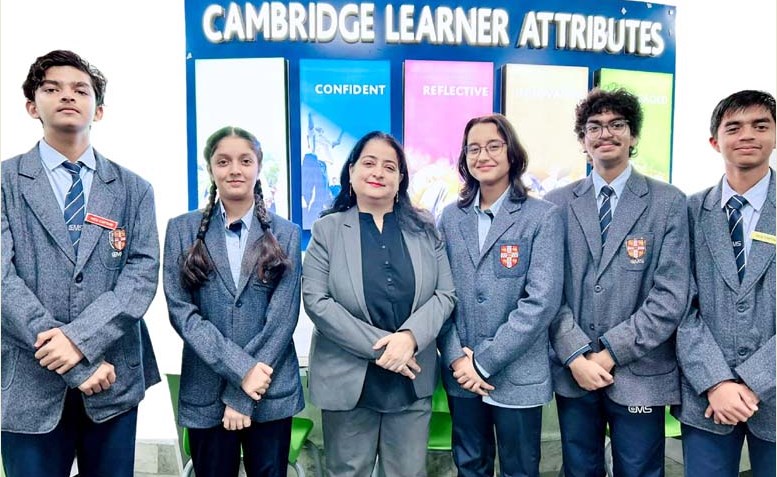 सी.एम.एस. कैम्ब्रिज टीम ‘बेस्ट इन साउथ एशिया-2024’ अवार्ड से सम्मानित