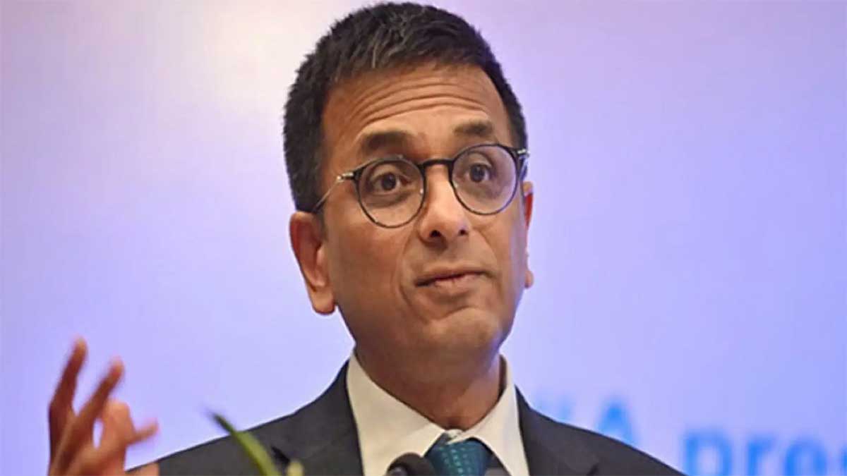 Supreme Court: पूर्व CJI चंद्रचूड़ का सरकारी बंगला नहीं खाली करना बना विवाद, सुप्रीम कोर्ट ने केंद्र को भेजा पत्र Supreme Court: पूर्व CJI चंद्रचूड़ का सरकारी बंगला नहीं खाली करना बना विवाद, सुप्रीम कोर्ट ने केंद्र को भेजा पत्र