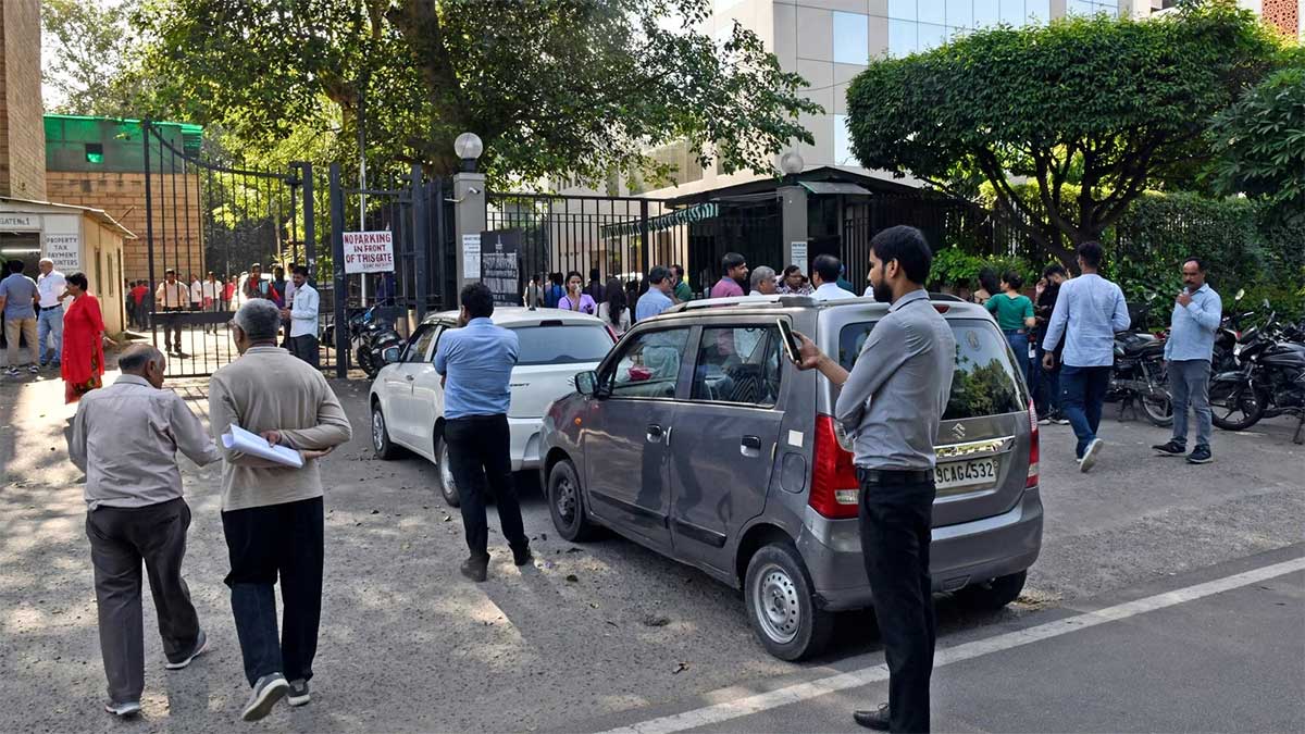 Earthquake in Delhi-NCR: दिल्ली-NCR में बारिश के बाद भूकंप का डबल अटैक, डरावना संयोग या महज इत्तेफाक? Earthquake in Delhi-NCR: दिल्ली-NCR में बारिश के बाद भूकंप का डबल अटैक, डरावना संयोग या महज इत्तेफाक?