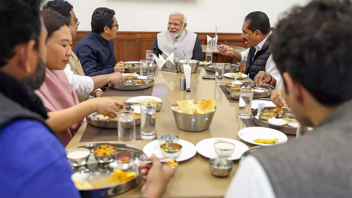 Parliament Canteen New Menu: अब स्वाद और सेहत दोनों का ख्याल, संसद कैंटीन में बदला मेन्यू Parliament Canteen New Menu: अब स्वाद और सेहत दोनों का ख्याल, संसद कैंटीन में बदला मेन्यू