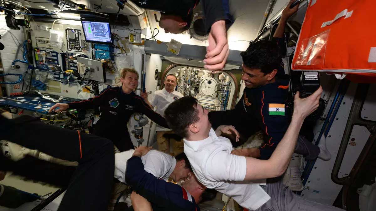 Axiom-4: स्पेस में अल्ट्रासाउंड और मस्तिष्क पर शोध, ISS पर शुभांशु शुक्ला की टीम के प्रयास Axiom-4: स्पेस में अल्ट्रासाउंड और मस्तिष्क पर शोध, ISS पर शुभांशु शुक्ला की टीम के प्रयास