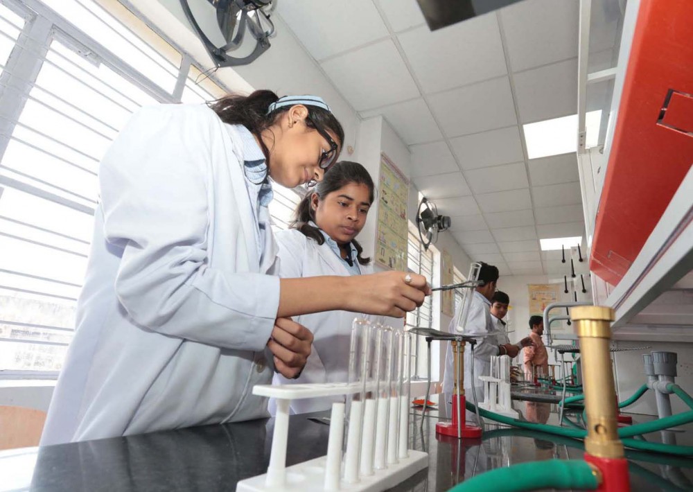 आर्ट एण्ड क्राफ्ट, साइन्स प्रोजेक्ट, गीत-संगीत व इंग्लिश स्पीकिंग में दिखी छात्रों की प्रतिभा आर्ट एण्ड क्राफ्ट, साइन्स प्रोजेक्ट, गीत-संगीत व इंग्लिश स्पीकिंग में दिखी छात्रों की प्रतिभा