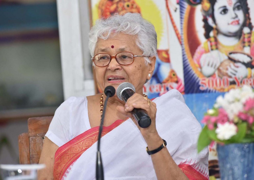 ज्ञान हमेशा बुद्धि एवं विवेक से आवृत होना चाहिए- डा. (श्रीमती) भारती गाँधी ज्ञान हमेशा बुद्धि एवं विवेक से आवृत होना चाहिए- डा. (श्रीमती) भारती गाँधी