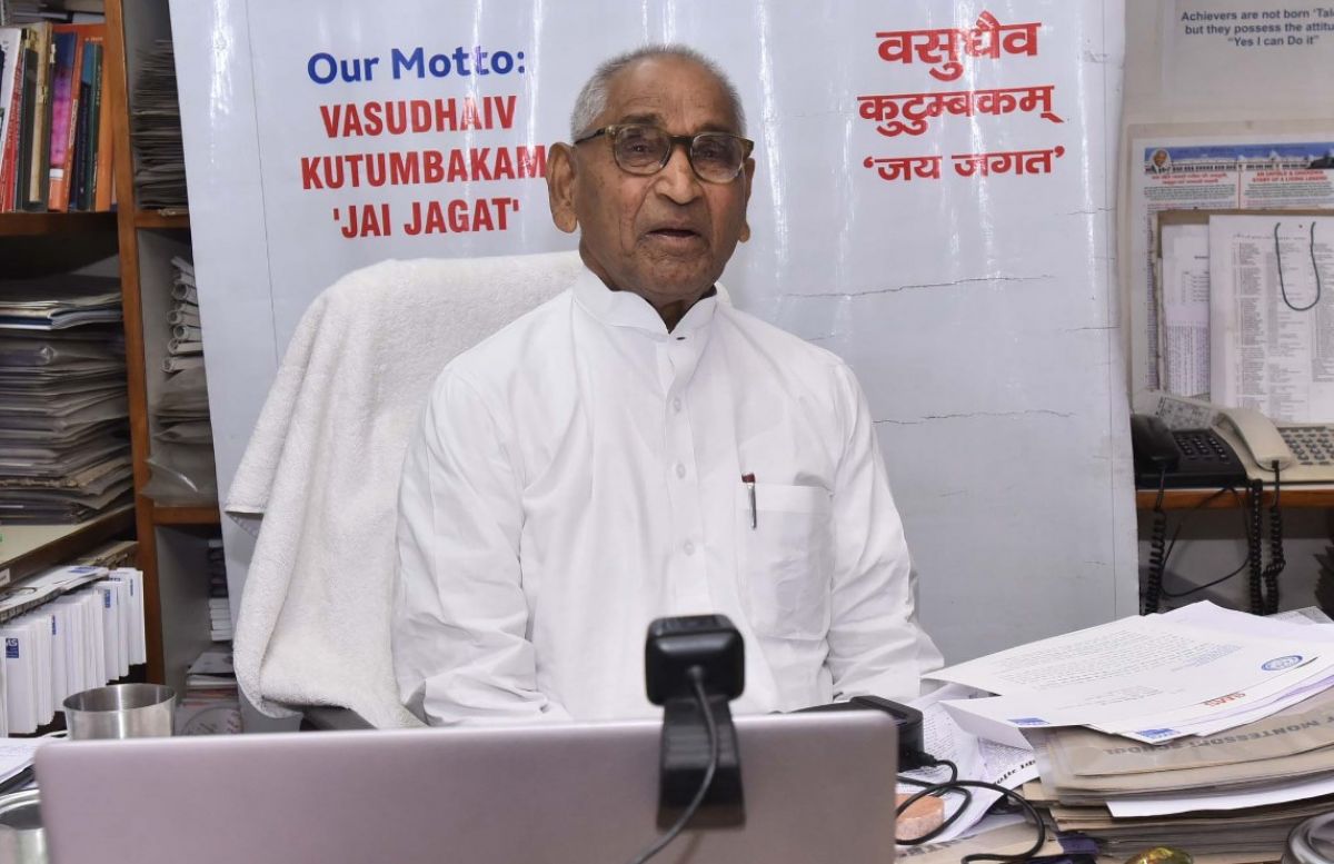डा. जगदीश गाँधी ने 12वीं की बोर्ड परीक्षाओं के आयोजन हेतु प्रधानमंत्री से की पुरजोर अपील डा. जगदीश गाँधी ने 12वीं की बोर्ड परीक्षाओं के आयोजन हेतु प्रधानमंत्री से की पुरजोर अपील