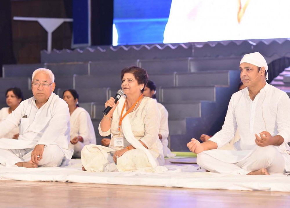 अन्तर्राष्ट्रीय योग दिवस पर CMS कानपुर रोड ऑडिटोरियम में अन्तर-विद्यालयी योगा मीट का भव्य आयोजन अन्तर्राष्ट्रीय योग दिवस पर CMS कानपुर रोड ऑडिटोरियम में अन्तर-विद्यालयी योगा मीट का भव्य आयोजन