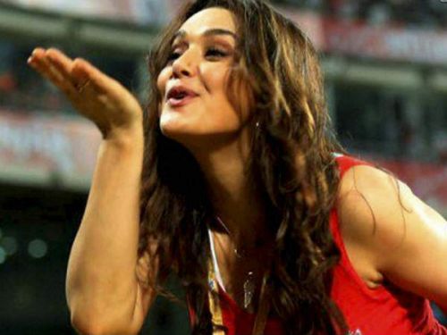 10 साल छोटे ब्वॉयफ्रेंड से US में शादी करने जा रही है एक्ट्रैस प्रीति जिंटा 10 साल छोटे ब्वॉयफ्रेंड से US में शादी करने जा रही है एक्ट्रैस प्रीति जिंटा