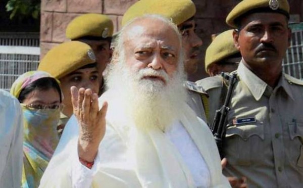 आसाराम बापू है निर्दोष - डीआईजी बंजारा आसाराम बापू है निर्दोष - डीआईजी बंजारा