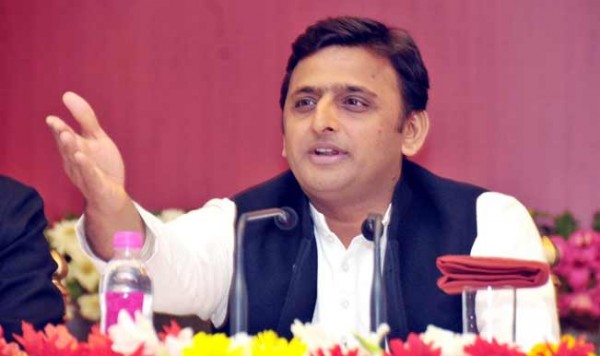 CM अखिलेश यादव का बड़ा फैसला - बैंक लाइन में मरने वालों के परिजनों को देंगे 2-2 लाख रु. CM अखिलेश यादव का बड़ा फैसला - बैंक लाइन में मरने वालों के परिजनों को देंगे 2-2 लाख रु.