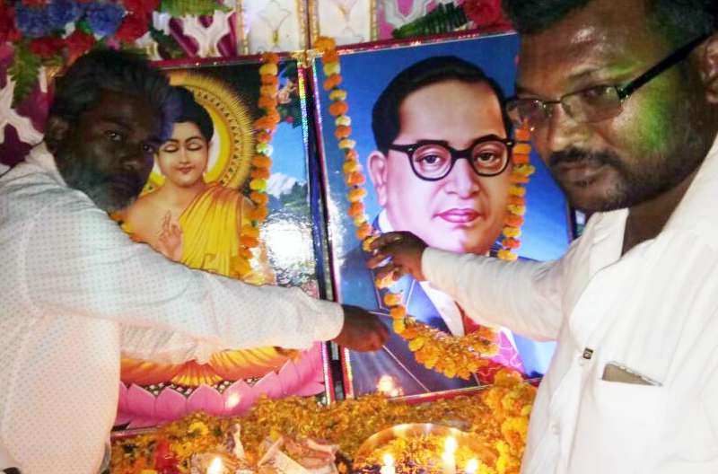 विचारो का आत्मसात ही डॉ. अम्बेडकर को सच्ची श्रद्धांजलि : जावेद अंसारी जाम विचारो का आत्मसात ही डॉ. अम्बेडकर को सच्ची श्रद्धांजलि : जावेद अंसारी जाम