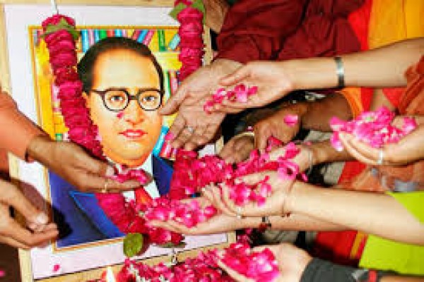 अच्छे इकोनॉमिस्ट ही नहीं, दलितों के मसीहा भी थे अंबेडकर अच्छे इकोनॉमिस्ट ही नहीं, दलितों के मसीहा भी थे अंबेडकर