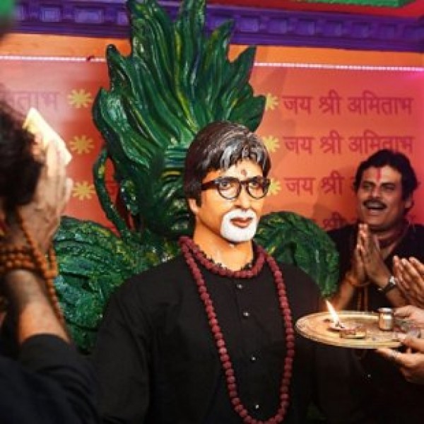 कोलकता में बना अमिताभ बच्चन का मंदिर कोलकता में बना अमिताभ बच्चन का मंदिर