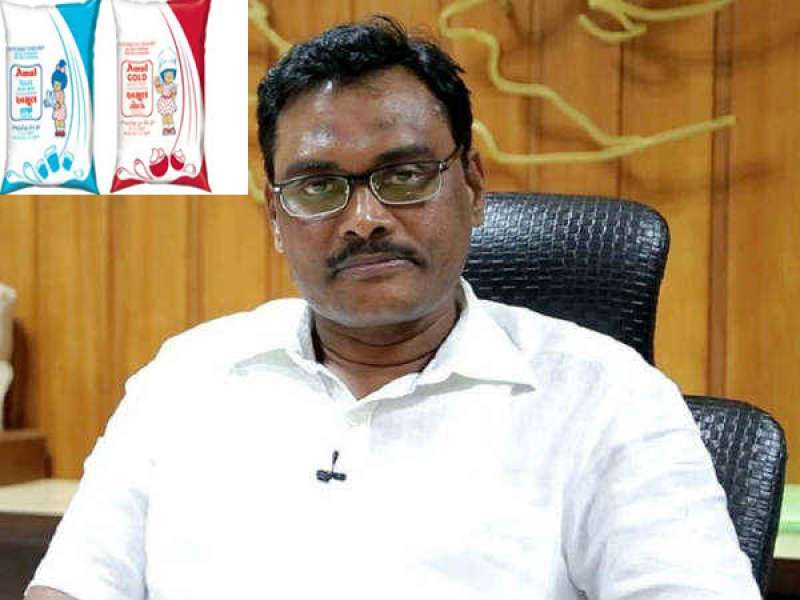 अमूल डेरी के एमडी डा. रत्नम ने दिया इस्तीफा,कहा डेयरी को बदनाम करने की साजिश अमूल डेरी के एमडी डा. रत्नम ने दिया इस्तीफा,कहा डेयरी को बदनाम करने की साजिश