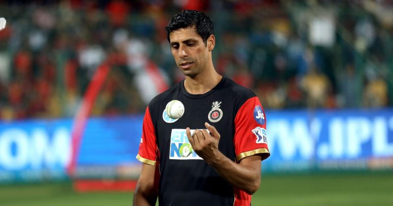 RCB ने IPL के नए सीजन के लिए आशीष नेहरा को बनाया गेंदबाजी कोच RCB ने IPL के नए सीजन के लिए आशीष नेहरा को बनाया गेंदबाजी कोच