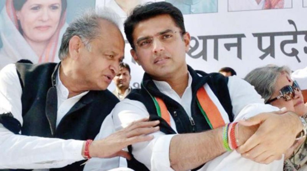 राजस्थान वि.स. चुनाव, मैं और सचिन पायलट दोनों लड़ेंगे चुनाव : अशोक गहलोत राजस्थान वि.स. चुनाव, मैं और सचिन पायलट दोनों लड़ेंगे चुनाव : अशोक गहलोत