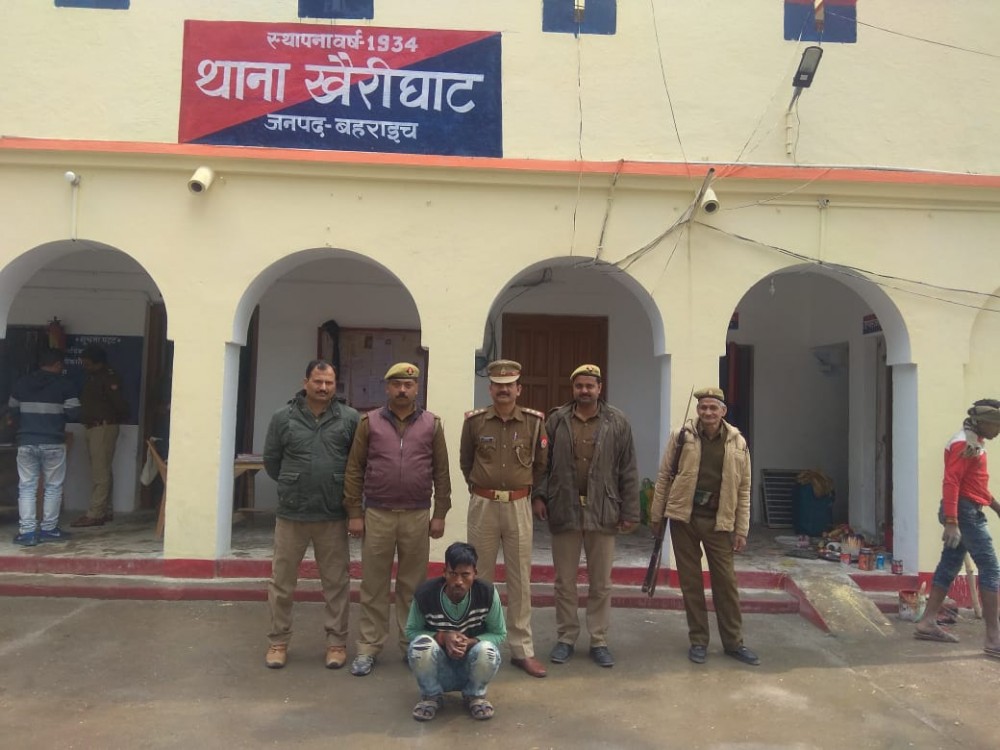 10000 रुपये का इनामी घोषित अपराधी गिरफ्तार 10000 रुपये का इनामी घोषित अपराधी गिरफ्तार