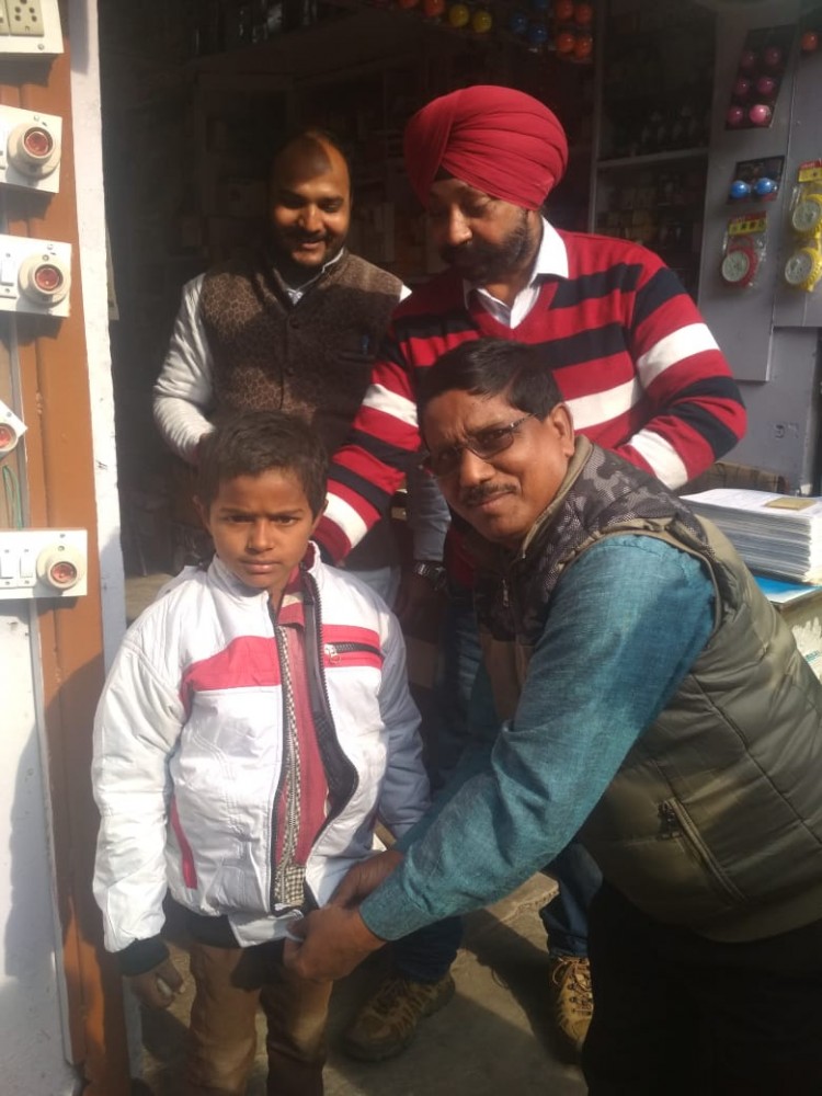 बहराइच मानवाधिकार एसोसिएशन की तरफ से खिचड़ी भोज व बच्चो को जाकेट वितरण बहराइच मानवाधिकार एसोसिएशन की तरफ से खिचड़ी भोज व बच्चो को जाकेट वितरण