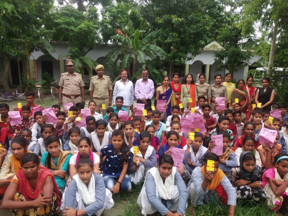 विकास खण्ड महसी में बालिका सुरक्षा अभियान के तहत जागरूकता कार्यक्रम का हुआ आयोजन