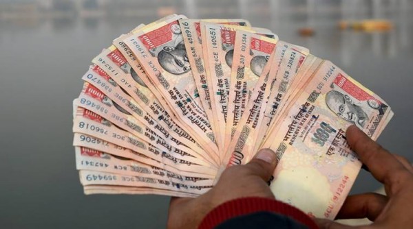 नोटबंदी : 4500 नहीं अब 2000 रुपये ही बदले जायेंगे