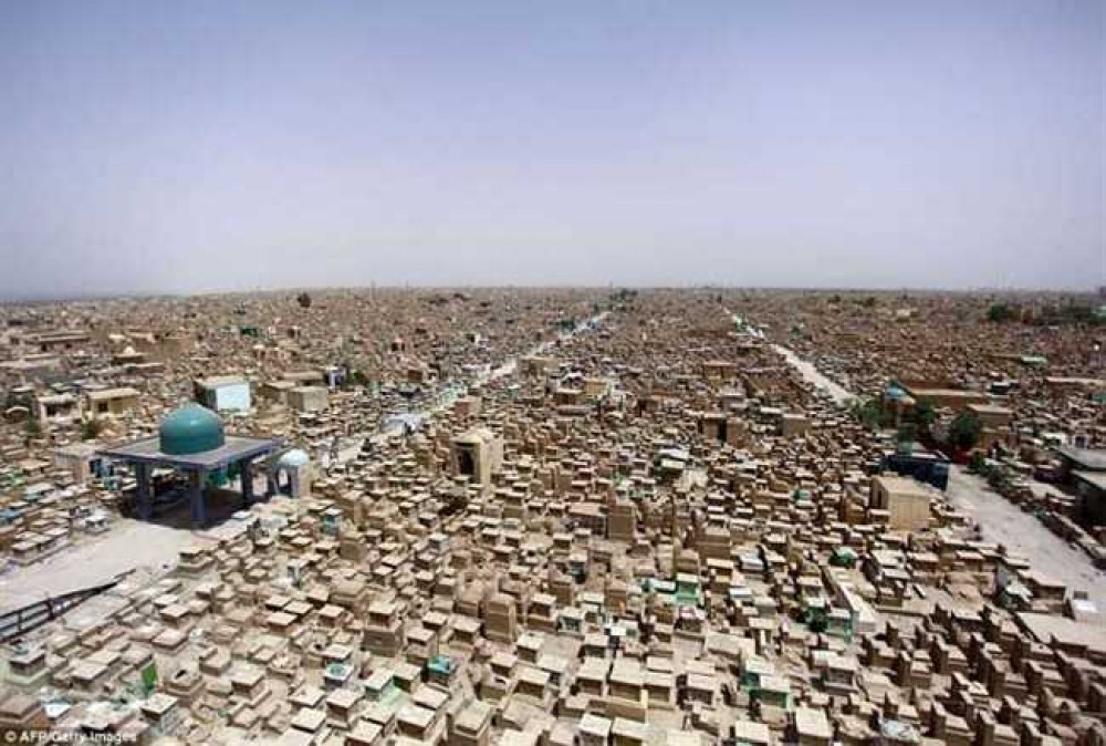 यहां है दुनिया का सबसे बड़ा कब्रिस्तान, 50 लाख लोग है दफ़न