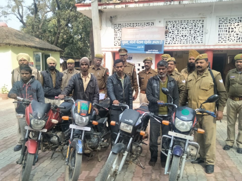 वाहन चोरों के गैंग का पर्दाफाश , 04 वाहन चोर अभियुक्त गिरफ्तार वाहन चोरों के गैंग का पर्दाफाश , 04 वाहन चोर अभियुक्त गिरफ्तार