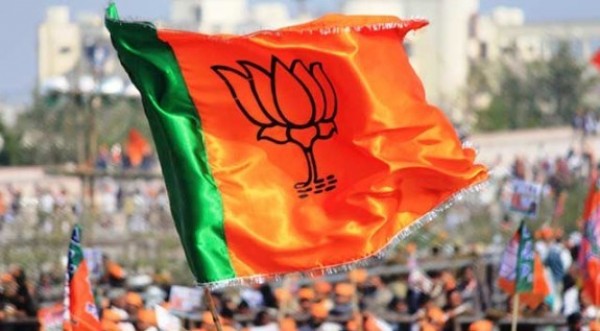 UP चुनाव 2017: BJP ने अखिलेश के लिए रचा खास चक्रव्यूह UP चुनाव 2017: BJP ने अखिलेश के लिए रचा खास चक्रव्यूह