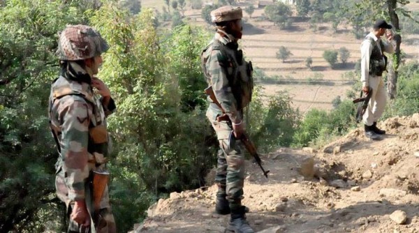 BSF का पलटवार दो पाकिस्तानी रेंजर्स को मार गिराया BSF का पलटवार दो पाकिस्तानी रेंजर्स को मार गिराया