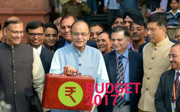 #बजट 2017: जानें 13 खास बातें जो आम आदमी पर डालेंगी असर