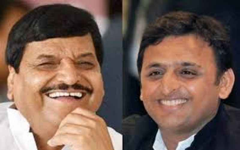 जीत के बाद करीब आए चाचा भतीजा, शिवपाल बोले- नरेश अग्रवाल समाजवादी पार्टी के लिए कलंक हैं जीत के बाद करीब आए चाचा भतीजा, शिवपाल बोले- नरेश अग्रवाल समाजवादी पार्टी के लिए कलंक हैं
