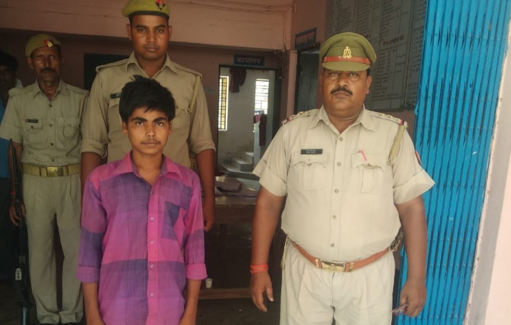 थाना पयागपुर के अन्तर्गत 01 नफर अभियुक्त गिरफ्तार थाना पयागपुर के अन्तर्गत 01 नफर अभियुक्त गिरफ्तार