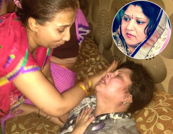 आधा दर्जन डकैतों से अकेली ही लड़ती रही महिला फिर मौत को गले लगाया आधा दर्जन डकैतों से अकेली ही लड़ती रही महिला फिर मौत को गले लगाया