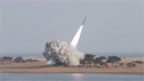 उत्तर कोरिया ने दागी दो बैलिस्टिक मिसाइलें